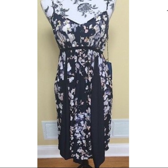 VERA WANG Dress - Picture 7 of 7